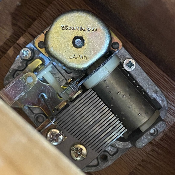 Vintage music jewelry box made by Sankyo - Picture 3 of 4